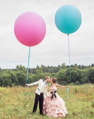 небесная свадьба с воздушными шарами, фотосессия с воздушными шарами