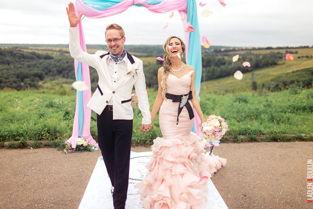 небесная свадьба с воздушными шарами, церемония