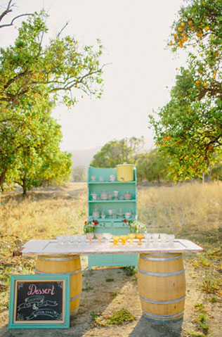 нежная свадьба в стиле рустик, десертный стол