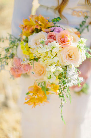 нежная свадьба в стиле рустик, букет невесты