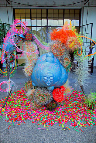 необычная и яркая современная свадьба