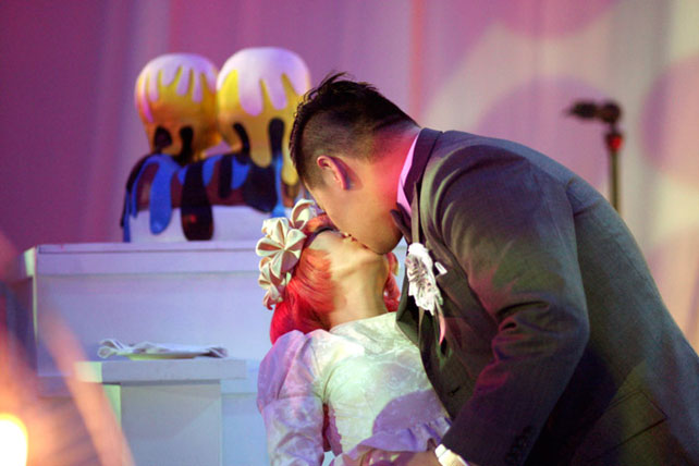 необычная свадьба, невеста и жених