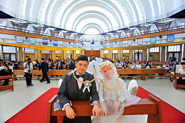 необычная и яркая свадьба 