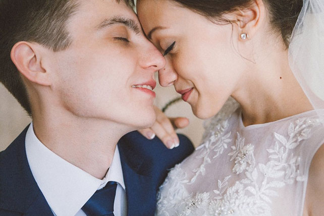 Невероятно чувственная свадьба, жених и невеста