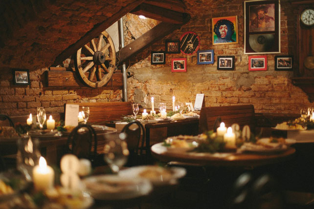 Новогодняя свадьба, декор кафе