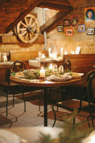 Новогодняя свадьба, декор кафе