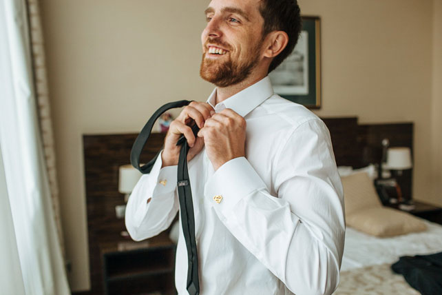 Очаровательная пионовая свадьба Антона и Ольги, утро жениха