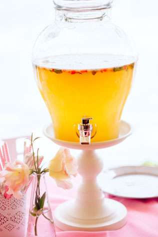 Очаровательная пионовая свадьба Антона и Ольги, напитки