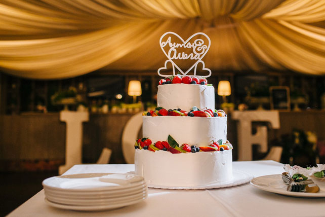 Очаровательная пионовая свадьба Антона и Ольги, свадебный торт