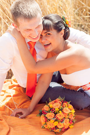 апельсиновая свадьба, жених и невеста