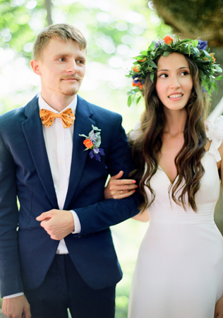 Молодожены