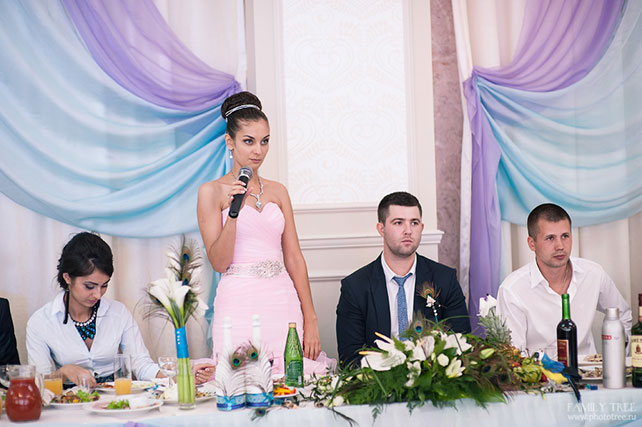 павлинья свадьба, стол молодоженов