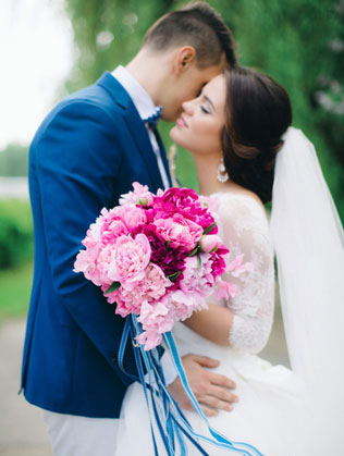 Под парусом мечты, жених и невеста