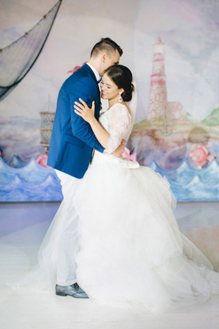 Под парусом мечты, танец молодоженов