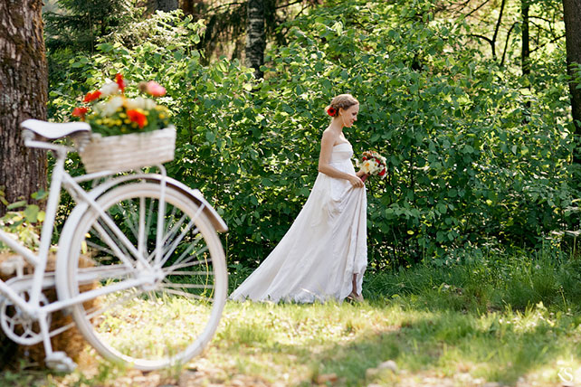 бело-красная летняя свадьба