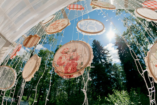 бело-красная летняя свадьба