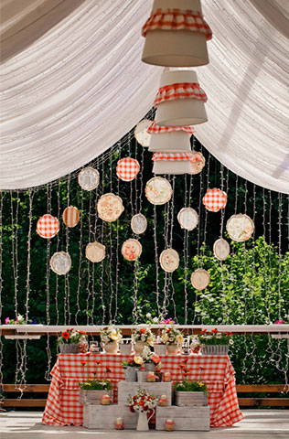 бело-красная летняя свадьба