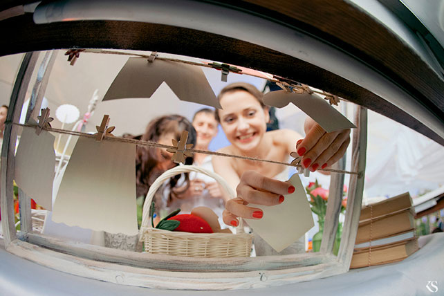 бело-красная летняя свадьба