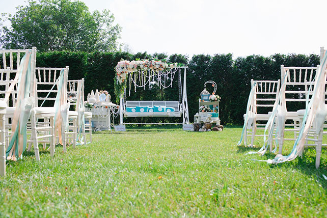 Романтическая свадьба на качелях, место церемонии
