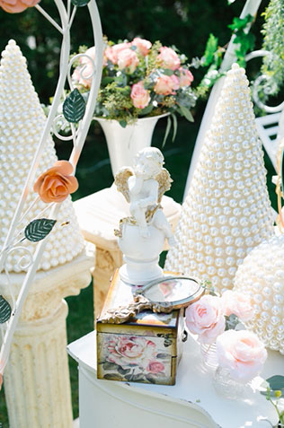 Романтическая свадьба на качелях, детали декора