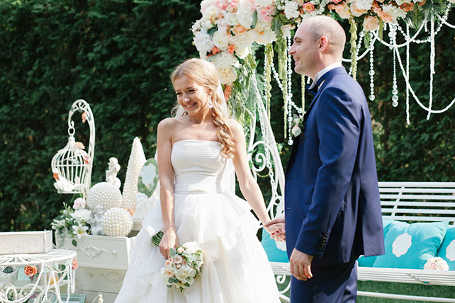 Романтическая свадьба на качелях, церемония