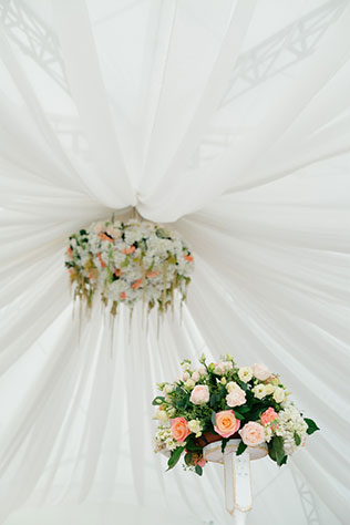 Романтическая свадьба на качелях, флористика