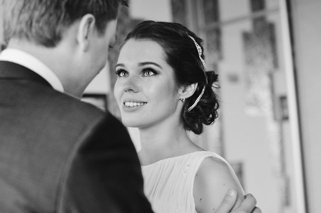 Романтичная свадьба, встреча жениха и невесты