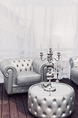 Роскошная белоснежная свадьба, фотозона