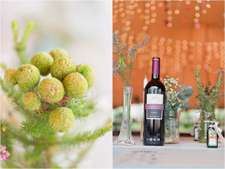 Цветы в вазах