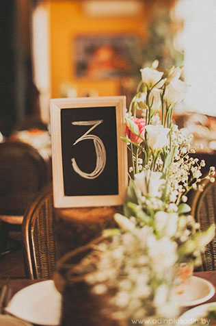 уютная свадьба в стиле рустик, декор места торжества