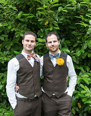 Рустикальна хипи-свадьба, жених