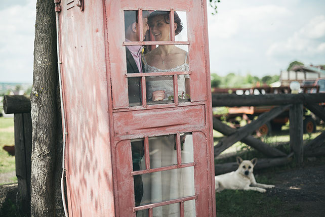 рустикальная свадьба на ранчо, фотосессия жениха и невесты