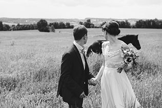 рустикальная свадьба на ранчо, фотосессия жениха и невесты