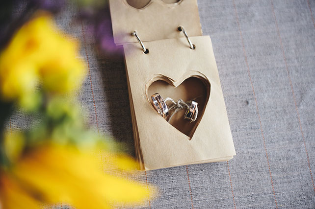 рустикальная свадьба на ранчо, кольца