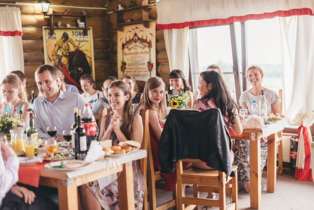 рустикальная свадьба на ранчо, гости на свадьбе