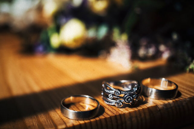 Рустикальная свадьба в пастельных тонах, кольца