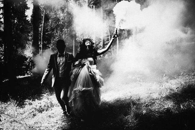 Рустикальная свадьба в пастельных тонах, прогулка по лесу