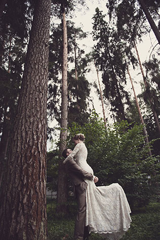 Рустикальная свадьба, жених и невеста