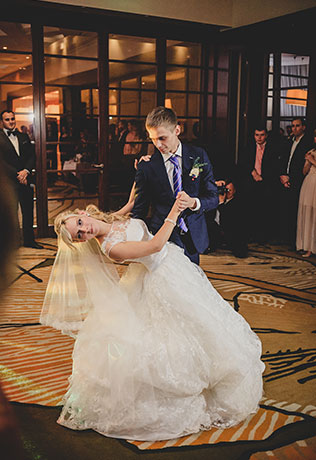 рябиновая свадьба, танец молодоженов