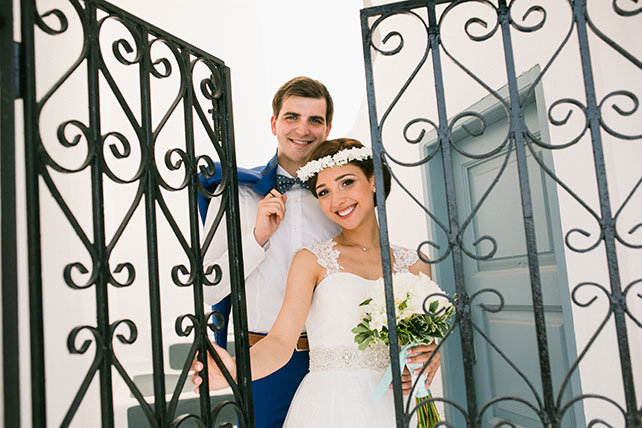 Солнечная свадьба на острове Санторини, Александр и Александра, фотосессия жениха и невесты