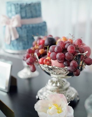 Фрукты на столе