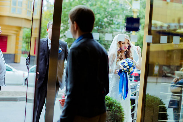 Лена и Миша: свадьба в синем цвете, невеста