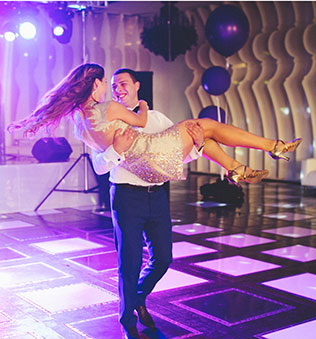 сиреневая свадьба, танец молодоженов