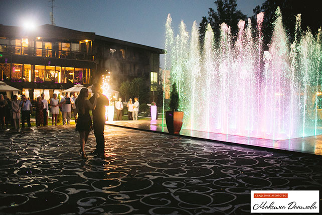 сиреневая свадьба, танец молодоженов