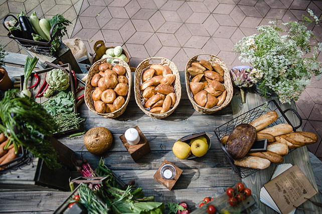 Большая славянская свадьба, Юлия и Йован, угощение для гостей