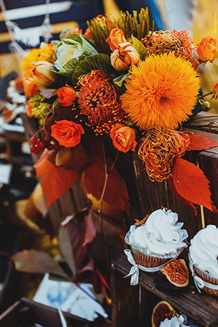 солнечная осенняя свадьба, сладкий стол