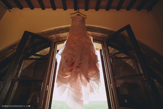 Солнечная свадьба в Тоскане, платье невесты