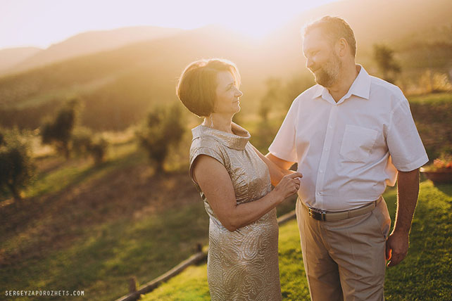 Солнечная свадьба в Тоскане, родители на свадьбе