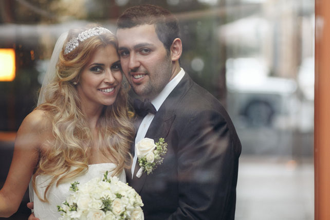 Солнечная свадьба, жених и невеста