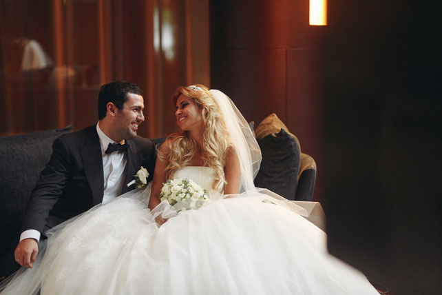 Солнечная свадьба, жених и невеста